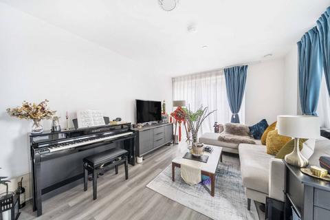 2 bedroom flat for sale, Chamberlain Court, Upton Park, London, E13