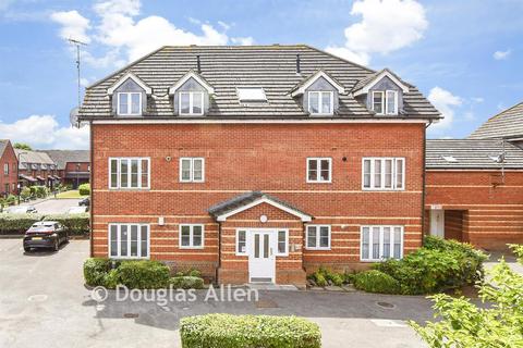 2 bedroom apartment for sale, Riverhead Close, Walthamstow