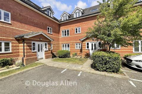 2 bedroom apartment for sale, Riverhead Close, Walthamstow