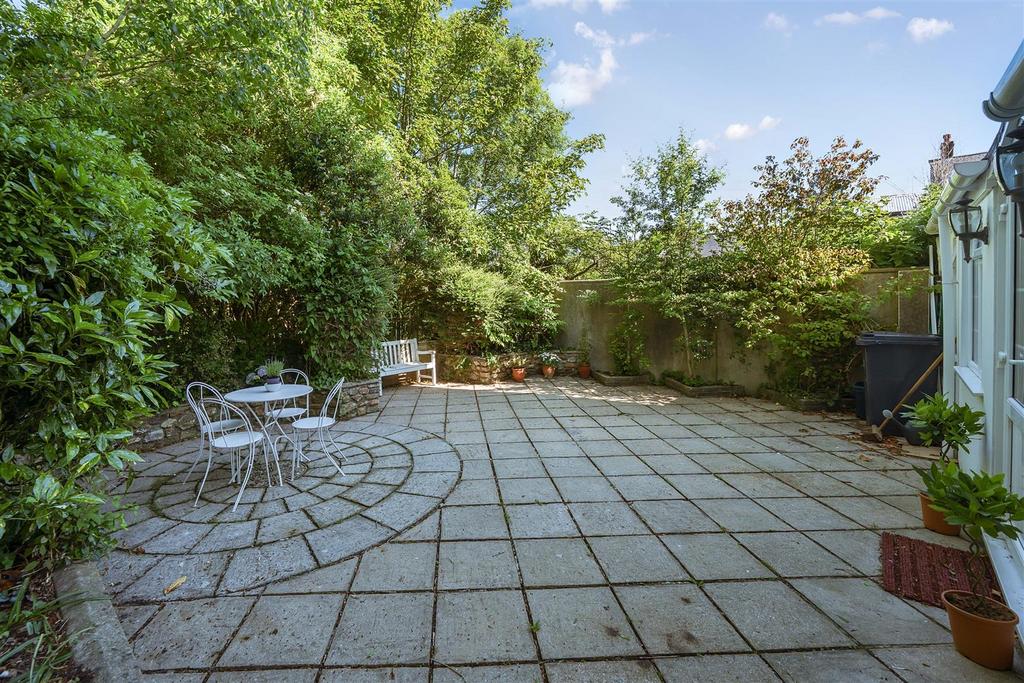 Courtyard Garden