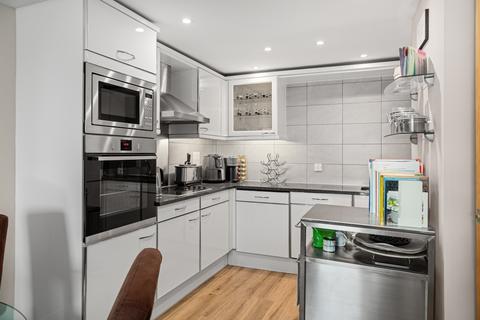 2 bedroom apartment for sale, Glaisher Street Deptford SE8