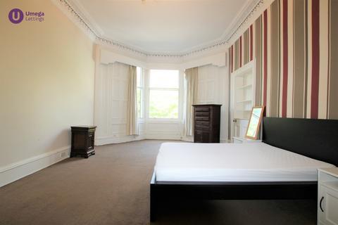 4 bedroom apartment to rent, Warrender Park Crescent, Marchmont, Edinburgh, EH9
