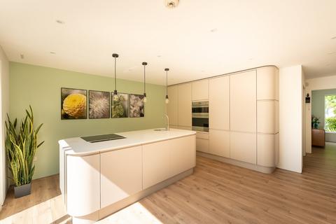 241 Down Road, Portishead, Bristol, BS20 8HU