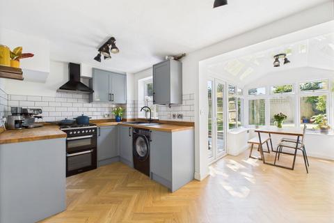 39 Earles Meadow, Horsham, RH12 4HP