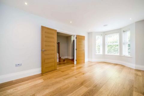 63 The Park, London, W5 5NP