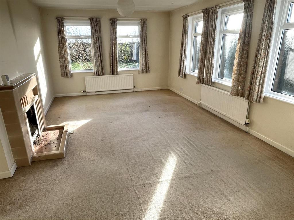 Living room.JPG
