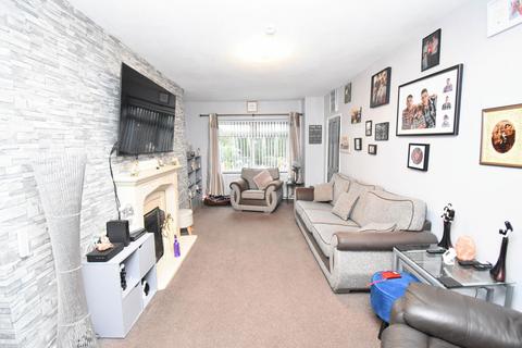 21 Nicholas Road, Widnes, WA8 8ST