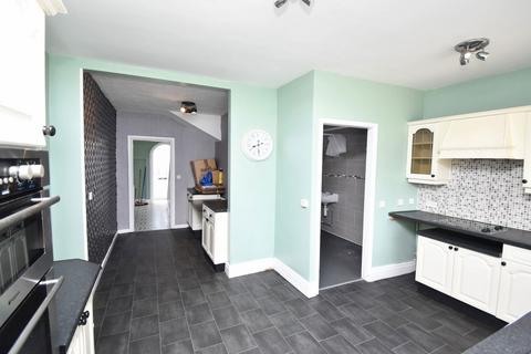 4 bedroom semi-detached house for sale, Ditchfield Road, Widnes, WA8 8QS