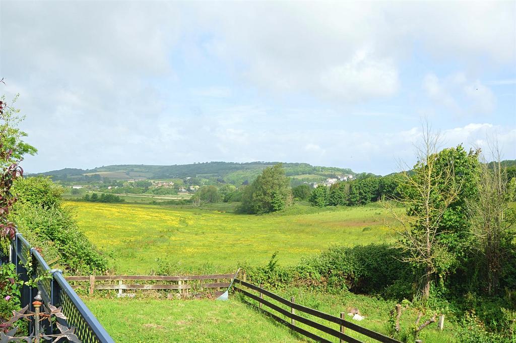 Resized View1.jpg