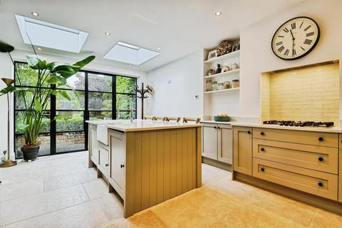 23 Hints Road, Hopwas, Tamworth, B78 3AB