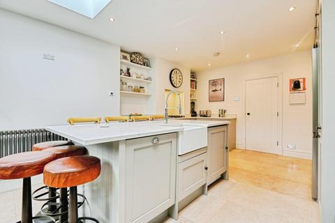 23 Hints Road, Hopwas, Tamworth, B78 3AB