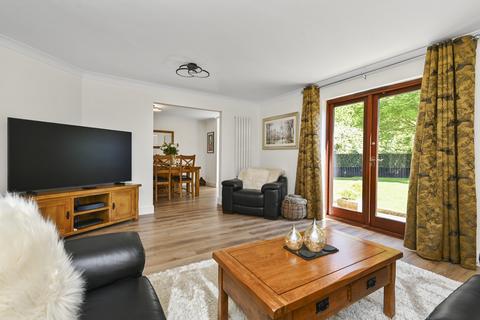 33b Burghlee Terrace, Loanhead, EH20 9BP