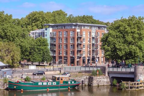1, Queen Square Apartments Bell Avenue, Bristol, BS1 4AP