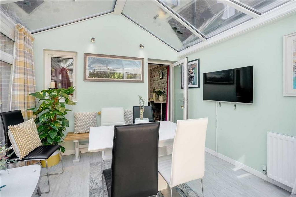 Sun Room (2)