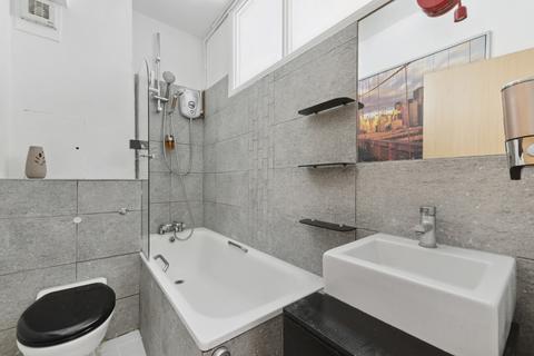 undefined, Cliff Road, London, NW1