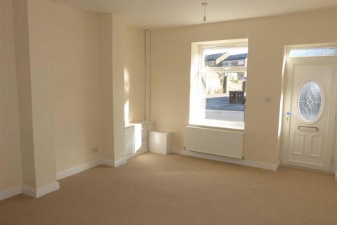 2 bedroom end of terrace house to rent, Charlestown Road, Glossop, Derbyshire