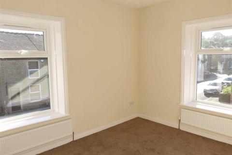 2 bedroom end of terrace house to rent, Charlestown Road, Glossop, Derbyshire