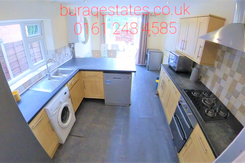 7 bedroom terraced house to rent, Kingswood Road, Manchester