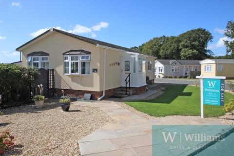 2 bedroom park home for sale, Medina Park, Folly Lane, East Cowes, Isle of Wight