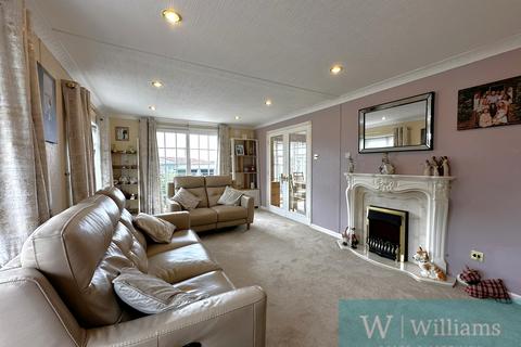 2 bedroom park home for sale, Medina Park, Folly Lane, East Cowes, Isle of Wight