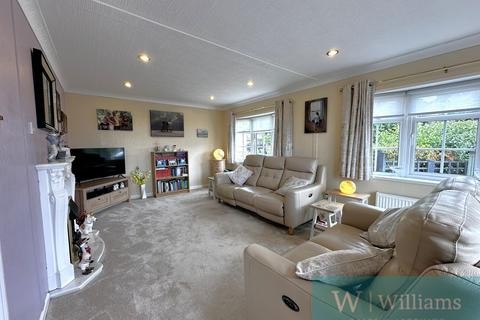2 bedroom park home for sale, Medina Park, Folly Lane, East Cowes, Isle of Wight