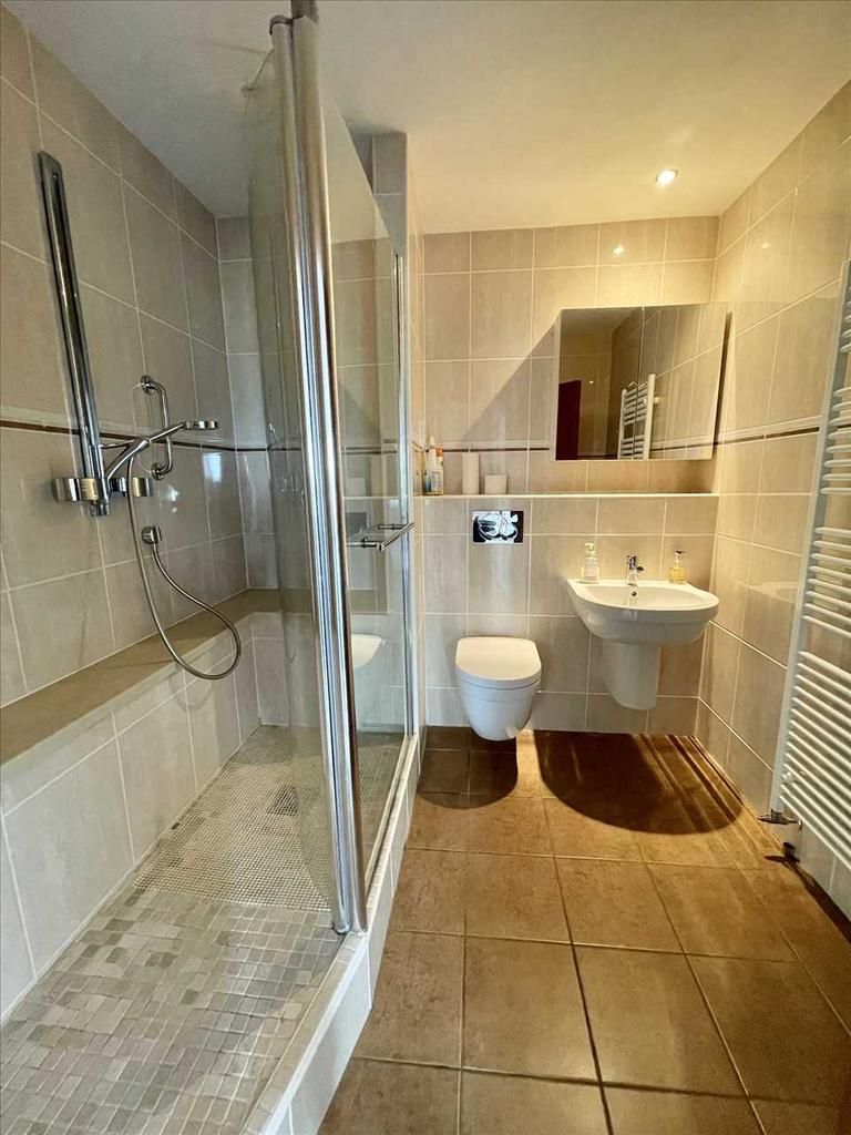 Shower room/w.c.