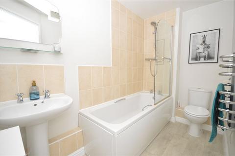 90 New Forest Way, Leeds, LS10 4GH