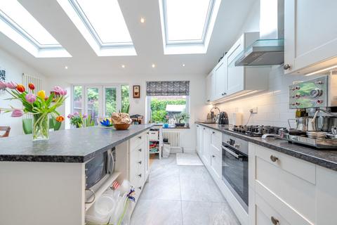 17 Merton Hall Gardens, London, SW20 8SN