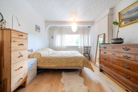 17 Merton Hall Gardens, London, SW20 8SN