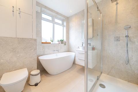 17 Merton Hall Gardens, London, SW20 8SN