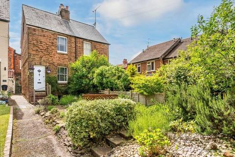 2, Humphrey Cottages Dene Street, Dorking, RH4 2DU