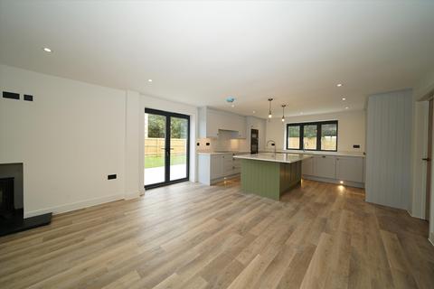 undefined, Toddington, Cheltenham, Gloucestershire, GL54