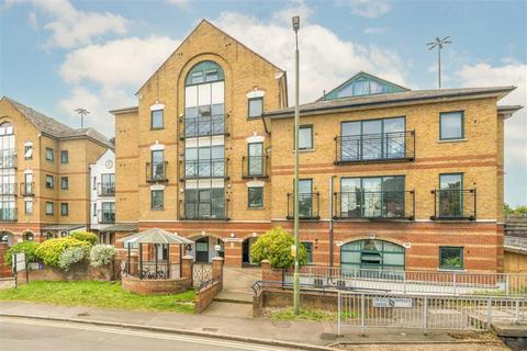 1 bedroom flat to rent, Brent Cross Gardens, London NW4