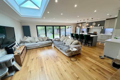 11 Nelson Road, Ashford, TW15 3QT