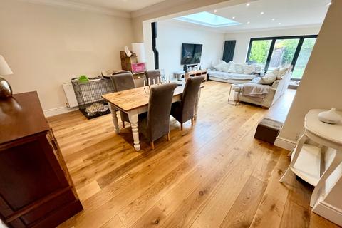 11 Nelson Road, Ashford, TW15 3QT