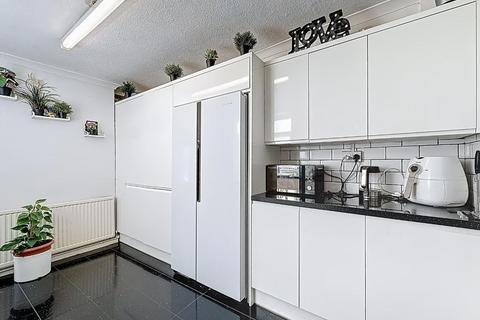 4 Clyde Street, Cardiff, CF24 0HU