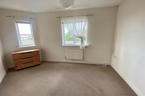 4 Grenada Close, Eastbourne, BN23 5TJ