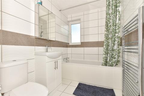 12 Goudhurst Close, Canterbury, CT2 7TU