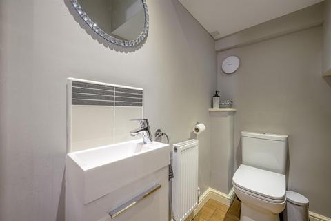 11 Flint Grove, Stourbridge, DY8 4BZ