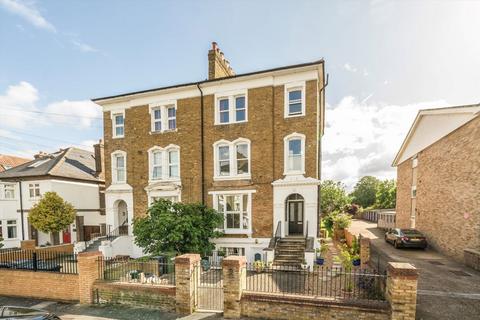 Manor Road, Twickenham TW2