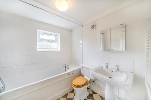 undefined, Manor Road, Twickenham TW2