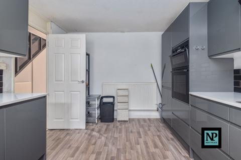 107 Caledonian, Tamworth, B77 2EH