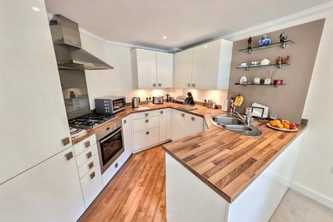2 bedroom flat for sale, Bournemouth