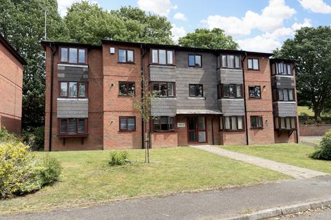 1 bed flat/apartment for rent in Redan Road, Aldershot