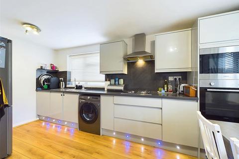 98 Down Street, West Molesey, KT8 2TE