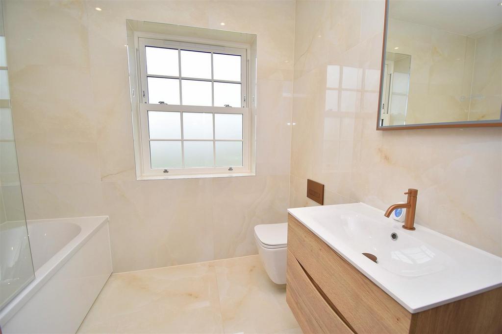 Bathroom.JPG