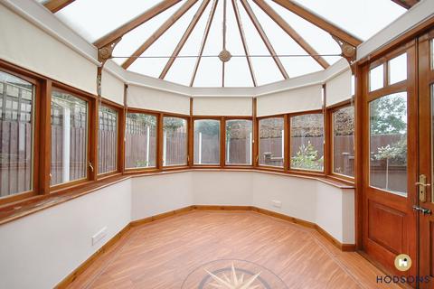 1 Ambleside Drive, Walton, Wakefield, WF2 6TJ