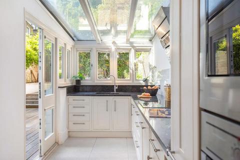 Basement Flat 1, 16 Redcliffe Gardens, London, SW10 9EX