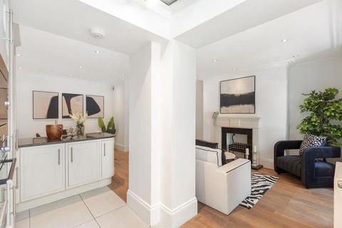 Basement Flat 1, 16 Redcliffe Gardens, London, SW10 9EX