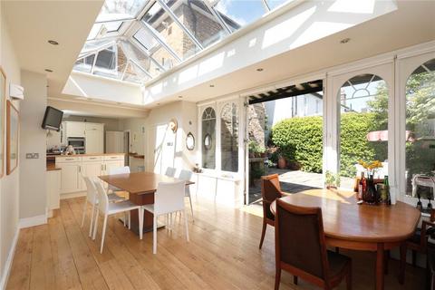 5 Hillside, London, SW19 4NH